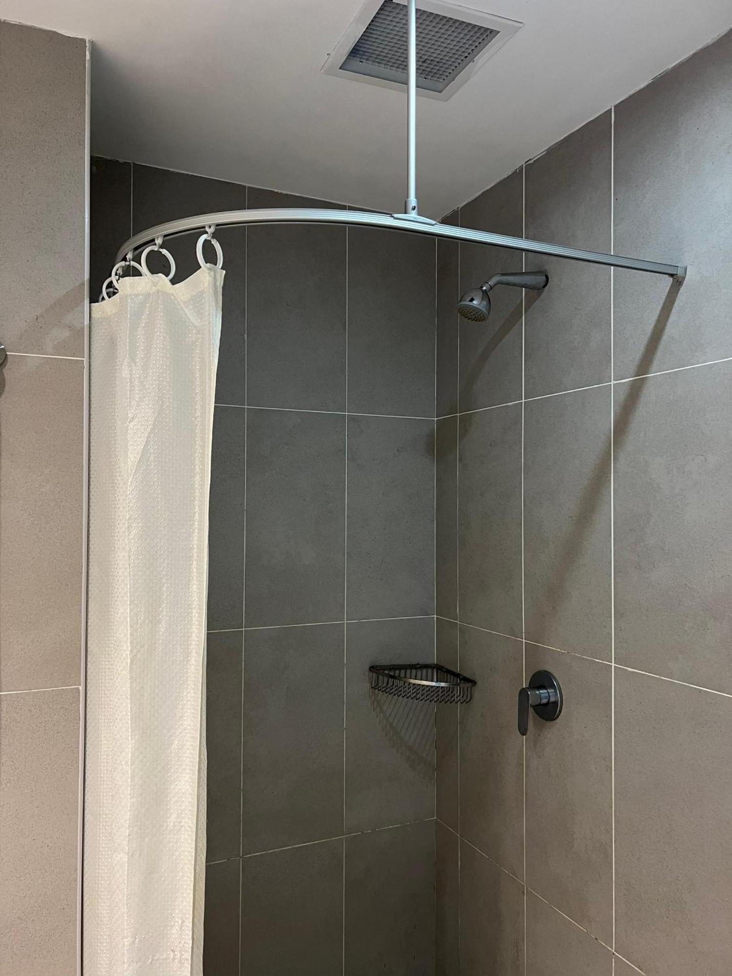 Serapi Verdure Hotel Кучинг Экстерьер фото